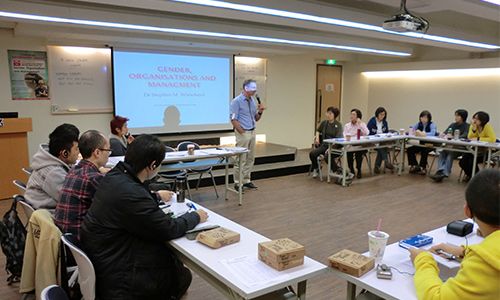wla教育咨詢機構(gòu) 為國際學(xué)校和私立學(xué)校提供在線教育方案
